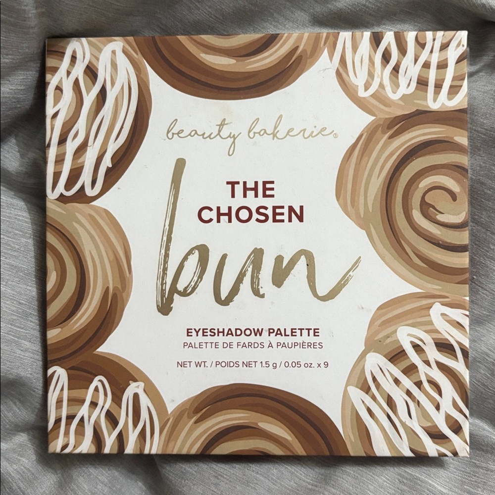 Beauty Bakerie the chosen bun eyeshadow palette